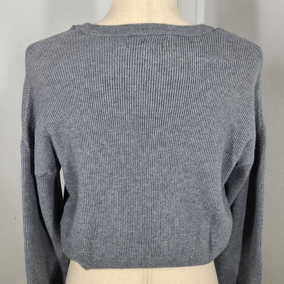 L. A. Hearts Cropped Crew Neck Sweater Size Medium - Picture 2 of 9